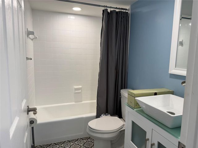 255 DOLPHIN POINT 305, Clearwater Beach, FL 33767