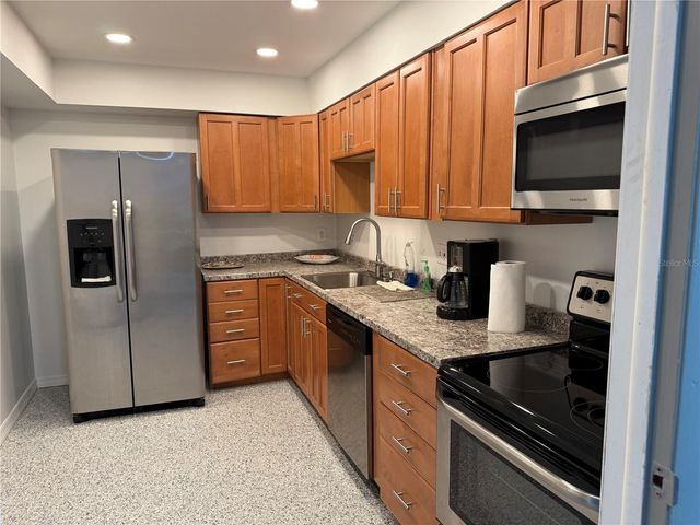 255 DOLPHIN POINT 305, Clearwater Beach, FL 33767