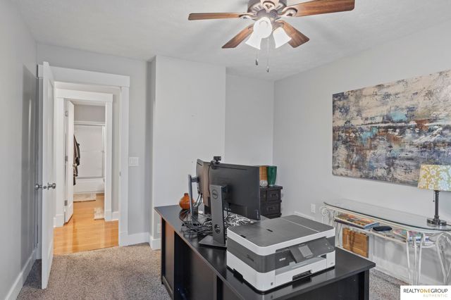 17305 Welch Circle, Omaha, NE 68135