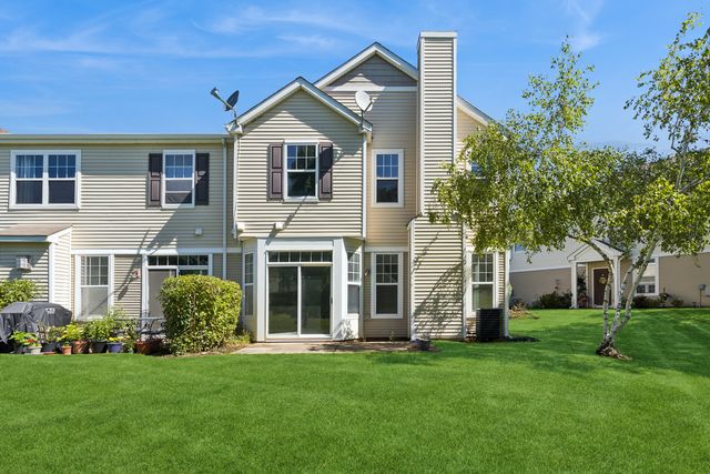 6530 Marble Lane, Carpentersville, IL 60110