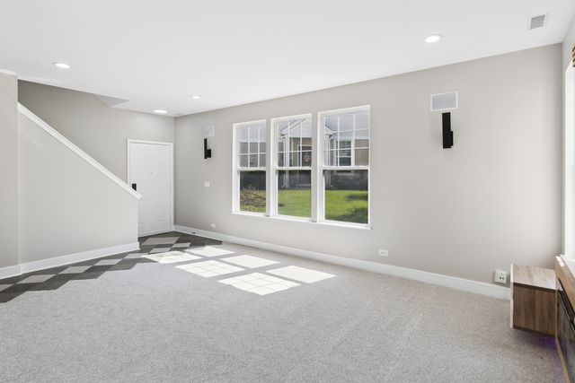 6530 Marble Lane, Carpentersville, IL 60110