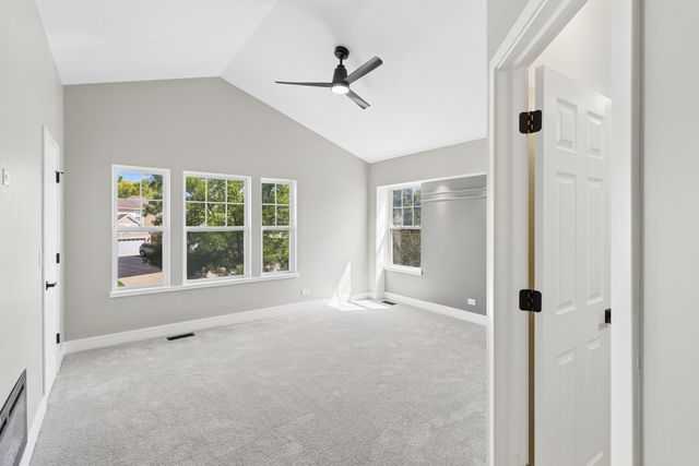 6530 Marble Lane, Carpentersville, IL 60110
