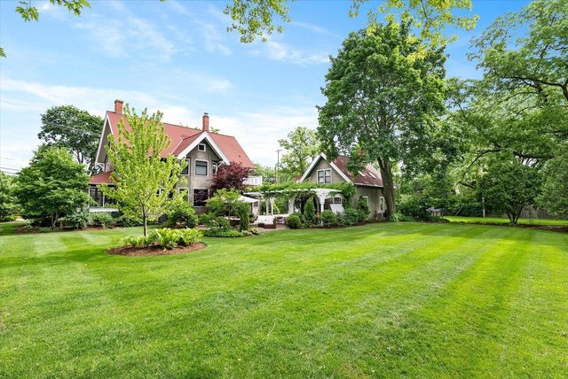N69W6507 Bridge ROAD, Cedarburg, WI 53012