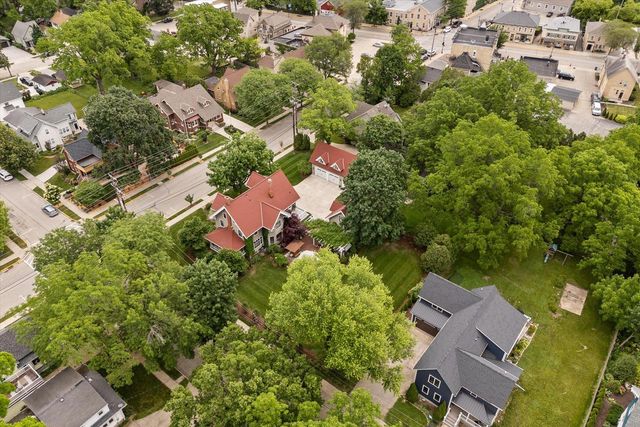 N69W6507 Bridge ROAD, Cedarburg, WI 53012