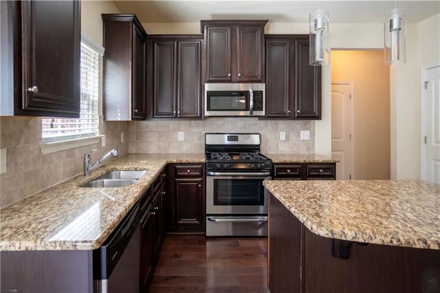7621 Bowhead Court, Fairburn, GA 30213