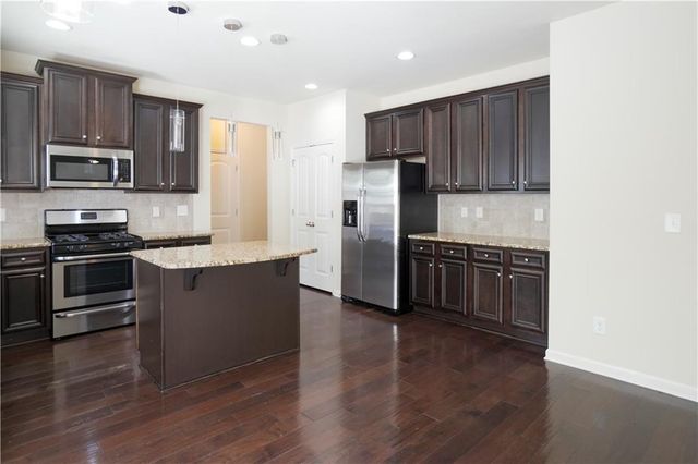 7621 Bowhead Court, Fairburn, GA 30213