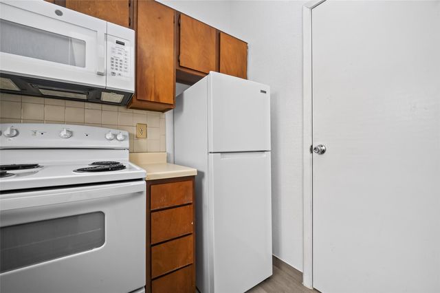 7901 Cambridge Street 87, Houston, TX 77054