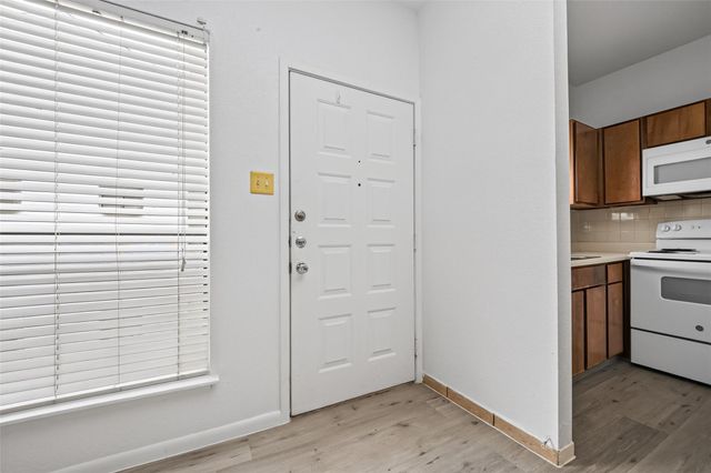 7901 Cambridge Street 87, Houston, TX 77054