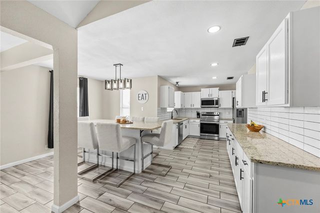 2202 Waterfall Drive, Killeen, TX 76549