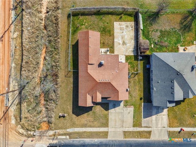 2202 Waterfall Drive, Killeen, TX 76549