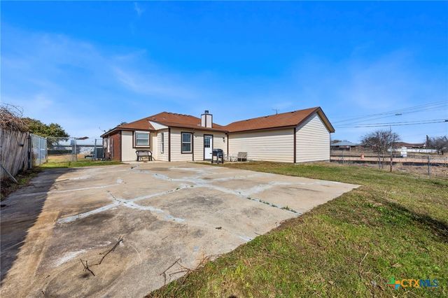 2202 Waterfall Drive, Killeen, TX 76549