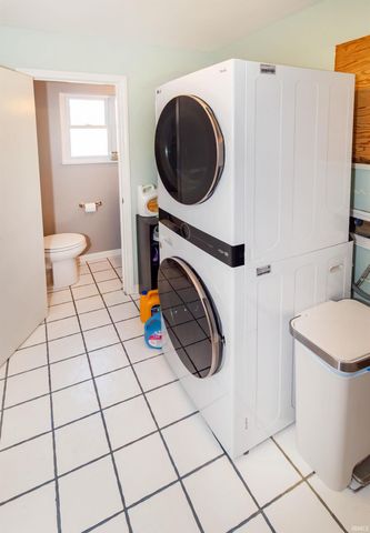 8188 Sycamore Drive, Newburgh, IN 47630