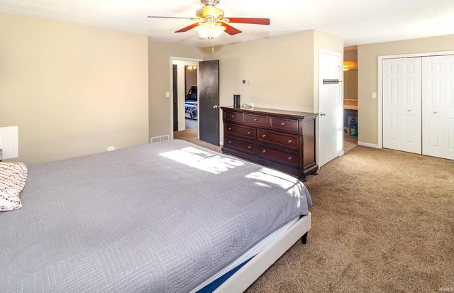 8188 Sycamore Drive, Newburgh, IN 47630