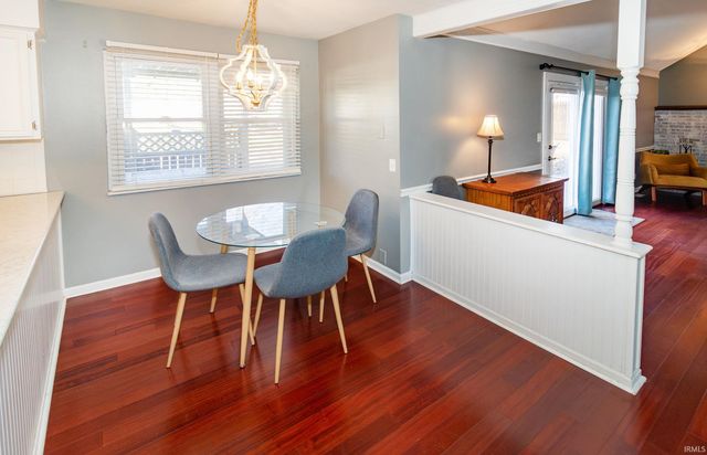 8188 Sycamore Drive, Newburgh, IN 47630