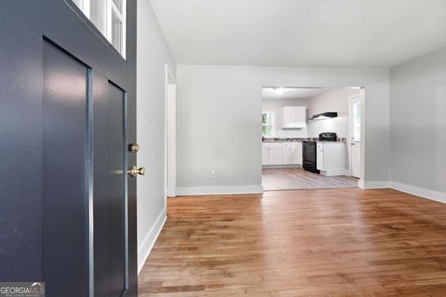 2889 Delray Drive NW, Atlanta, GA 30318