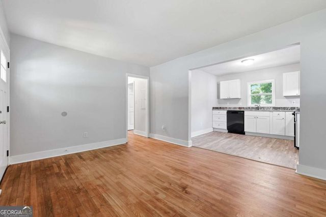2889 Delray Drive NW, Atlanta, GA 30318