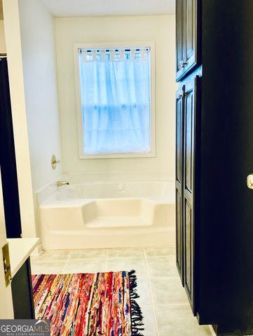 5851 Swan Walk, Sugar Hill, GA 30518