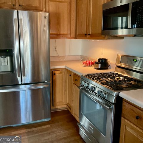 5851 Swan Walk, Sugar Hill, GA 30518