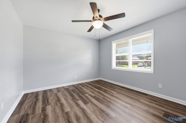 802 Cooper Lane, Hartselle, AL 35640