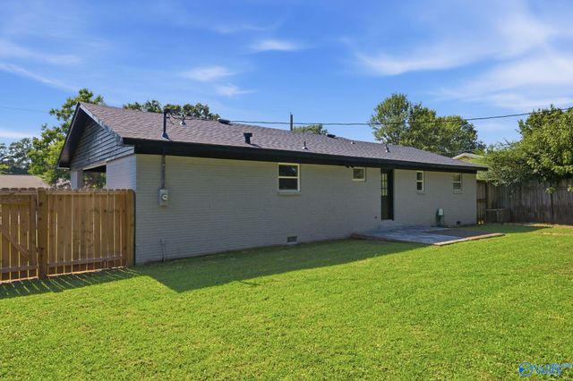 802 Cooper Lane, Hartselle, AL 35640