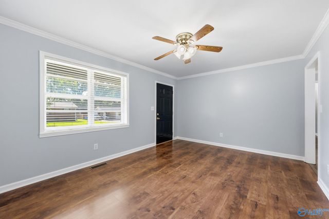 802 Cooper Lane, Hartselle, AL 35640