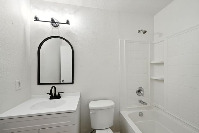 1429 Royal Meadows Trail, Fort Worth, TX 76140