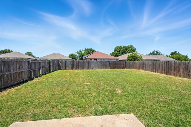 1429 Royal Meadows Trail, Fort Worth, TX 76140