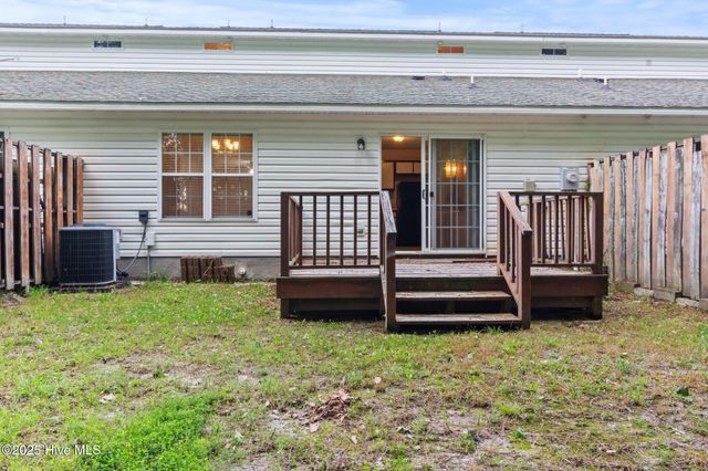 212 Winners Circle, Jacksonville, NC 28546