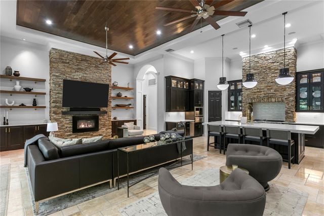 15306 FISHHAWK PRESERVE DRIVE, Lithia, FL 33547