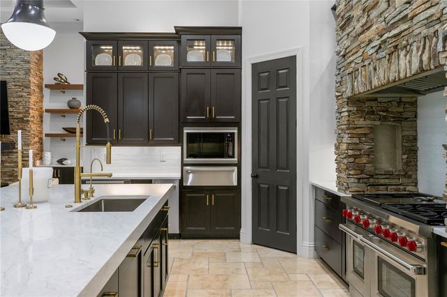 15306 FISHHAWK PRESERVE DRIVE, Lithia, FL 33547