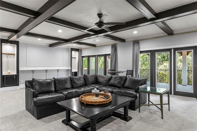 15306 FISHHAWK PRESERVE DRIVE, Lithia, FL 33547