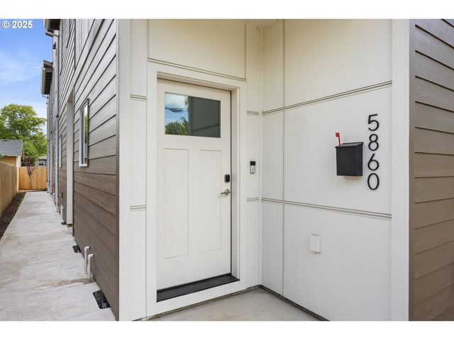 5860 N MISSOURI Ave 1, Portland, OR 97217