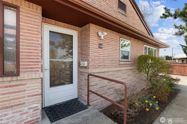 128 14th Street SE, Auburn, WA 98002