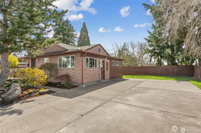 128 14th Street SE, Auburn, WA 98002