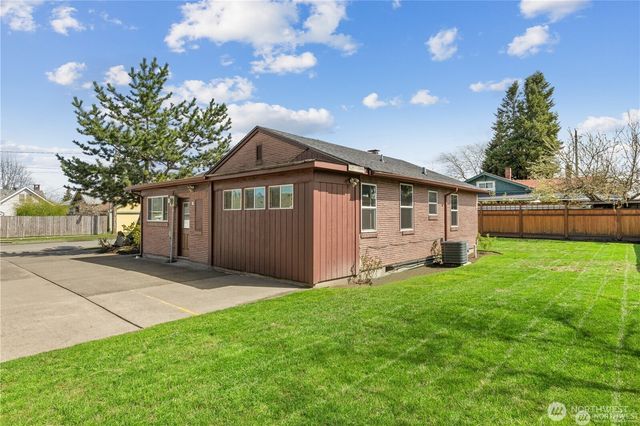 128 14th Street SE, Auburn, WA 98002