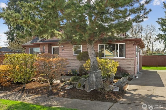 128 14th Street SE, Auburn, WA 98002