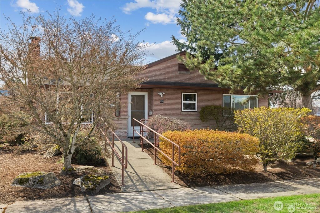 128 14th Street SE, Auburn, WA 98002