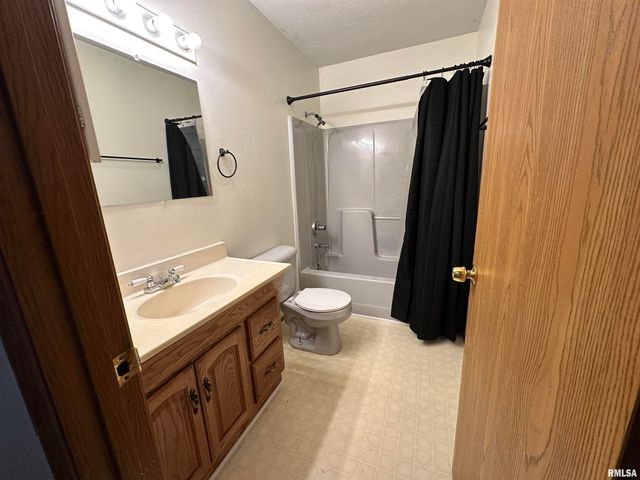 3456 Giant City Road, Makanda, IL 62958