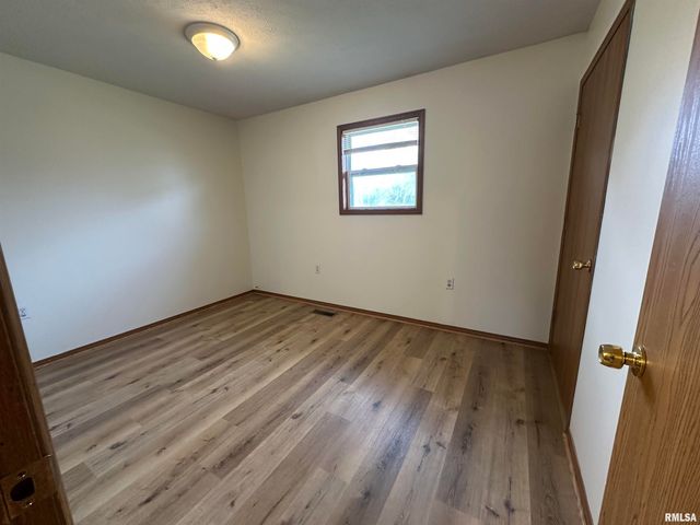 3456 Giant City Road, Makanda, IL 62958