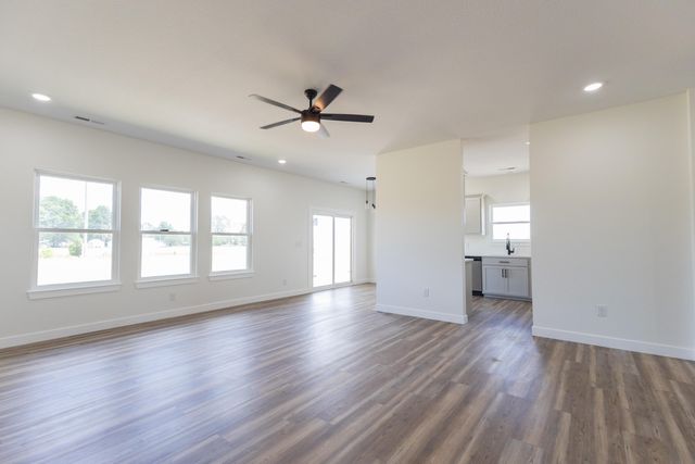 15 LARRY'S LANE, Cairo, MO 65239