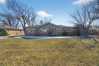 7929 W 74TH Street, Bridgeview, IL 60455