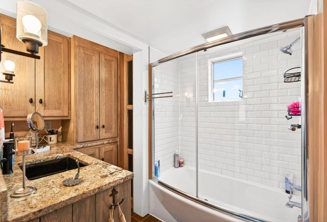 2985 Greenlawn Avenue NE, Millersport, OH 43046