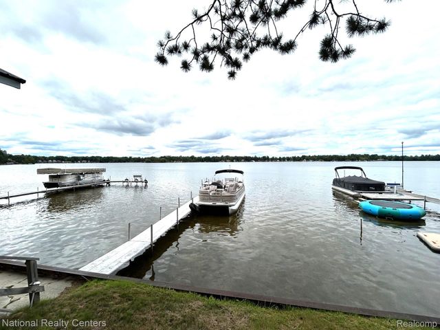 4951 Kokosing Road, Plainfield Township, MI 48739
