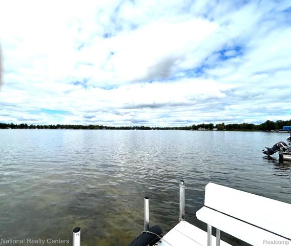 4951 Kokosing Road, Plainfield Township, MI 48739