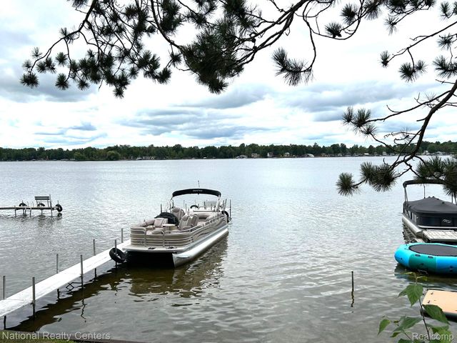 4951 Kokosing Road, Plainfield Township, MI 48739