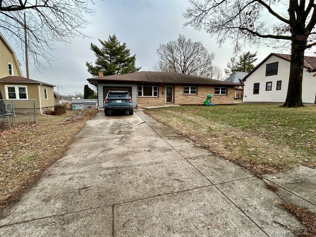 310 S. 8th Street, Chariton, IA 50049