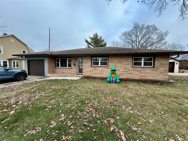 310 S. 8th Street, Chariton, IA 50049