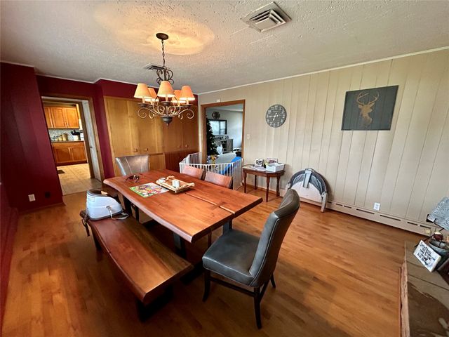 310 S. 8th Street, Chariton, IA 50049