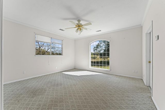 400 Homeyer Mountain Road, Burton, TX 77835