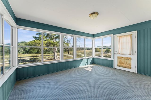 400 Homeyer Mountain Road, Burton, TX 77835